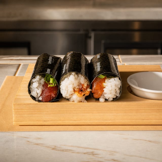 Spicy Salmon Handroll.