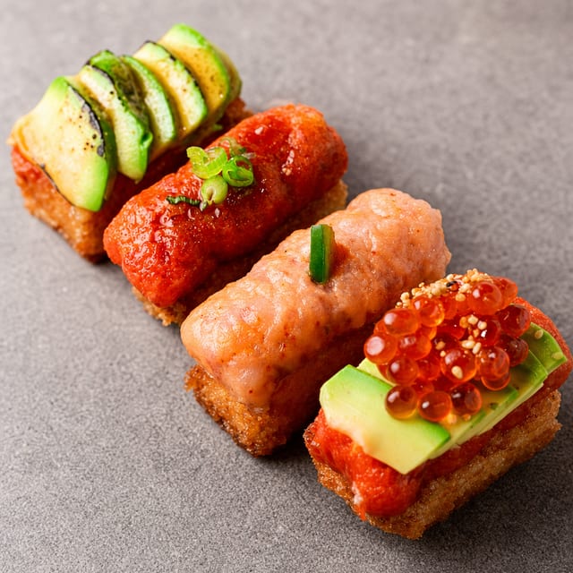 Spicy Yellowtail Crispy Rice (4 pcs).