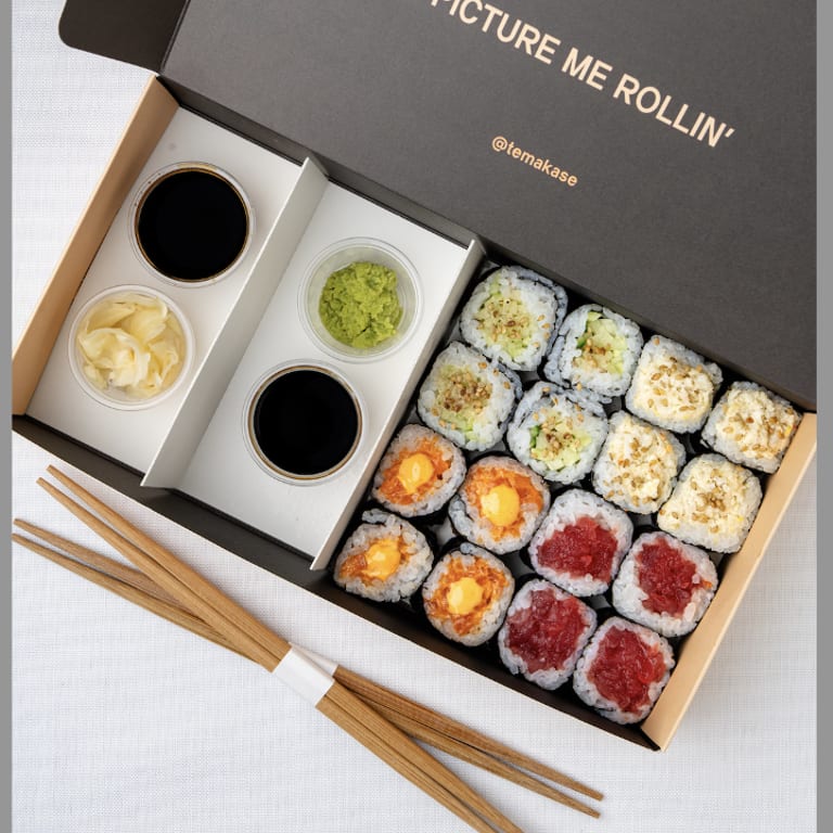 Delicious Spicy Salmon Roll