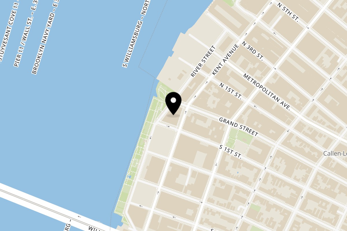 Map showing the location of Temakase Hand Roll Bar Kent Ave on 260 Kent Ave in Brooklyn